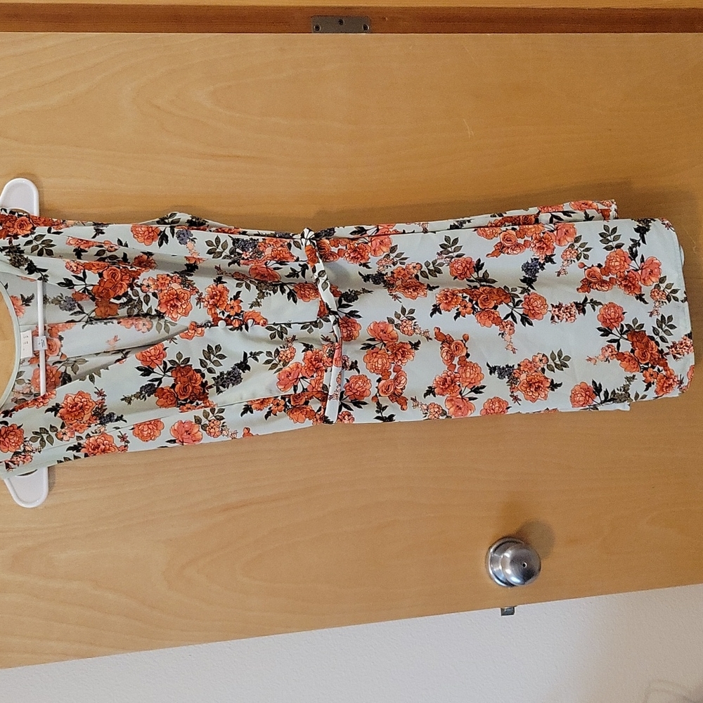 A New Day Floral Sleeveless Dress Size L with Tie Belt V-neck